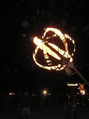Spinning fire structure thing-a-ma-bob