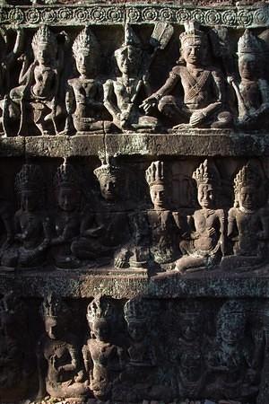 Figures carved into the wall