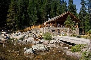 Lake Agnes tea house