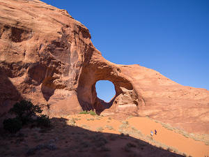 Monument Valley arch - Ear of the Wind